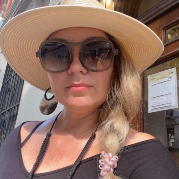 Meet your Posher, Daiana - Picture 8 of 12